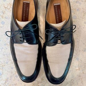 *Rare Vintage* Men's 12M Lace Up Dress Shoes by Johnston & Murphy Black & White
